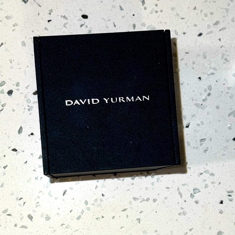 David Yurman Earring Box and travel pouch